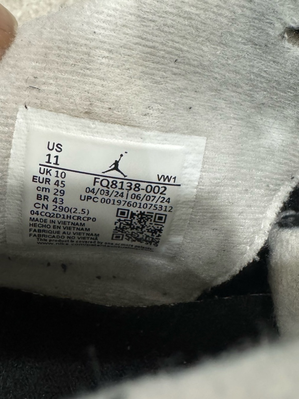 Size 11- Jordan 4 Retro 2024 Fear Black/White/Gray Men's Sneaker FQ8138-002 - Picture 7 of 7
